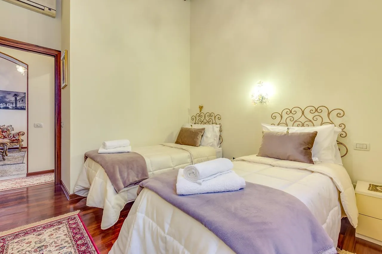 Appartamento Hotel San Moisè Venezia Italia
